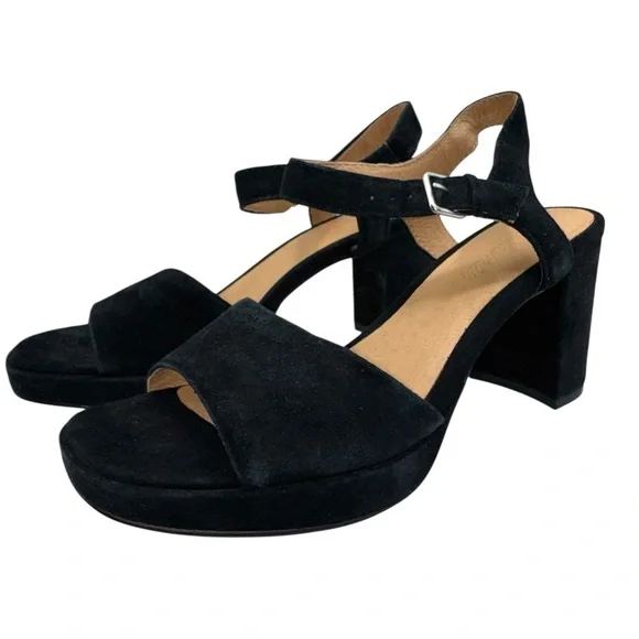 Madewell Black Sandals with Cushioned Sole and Slip-On Design - Picture 2 of 7
